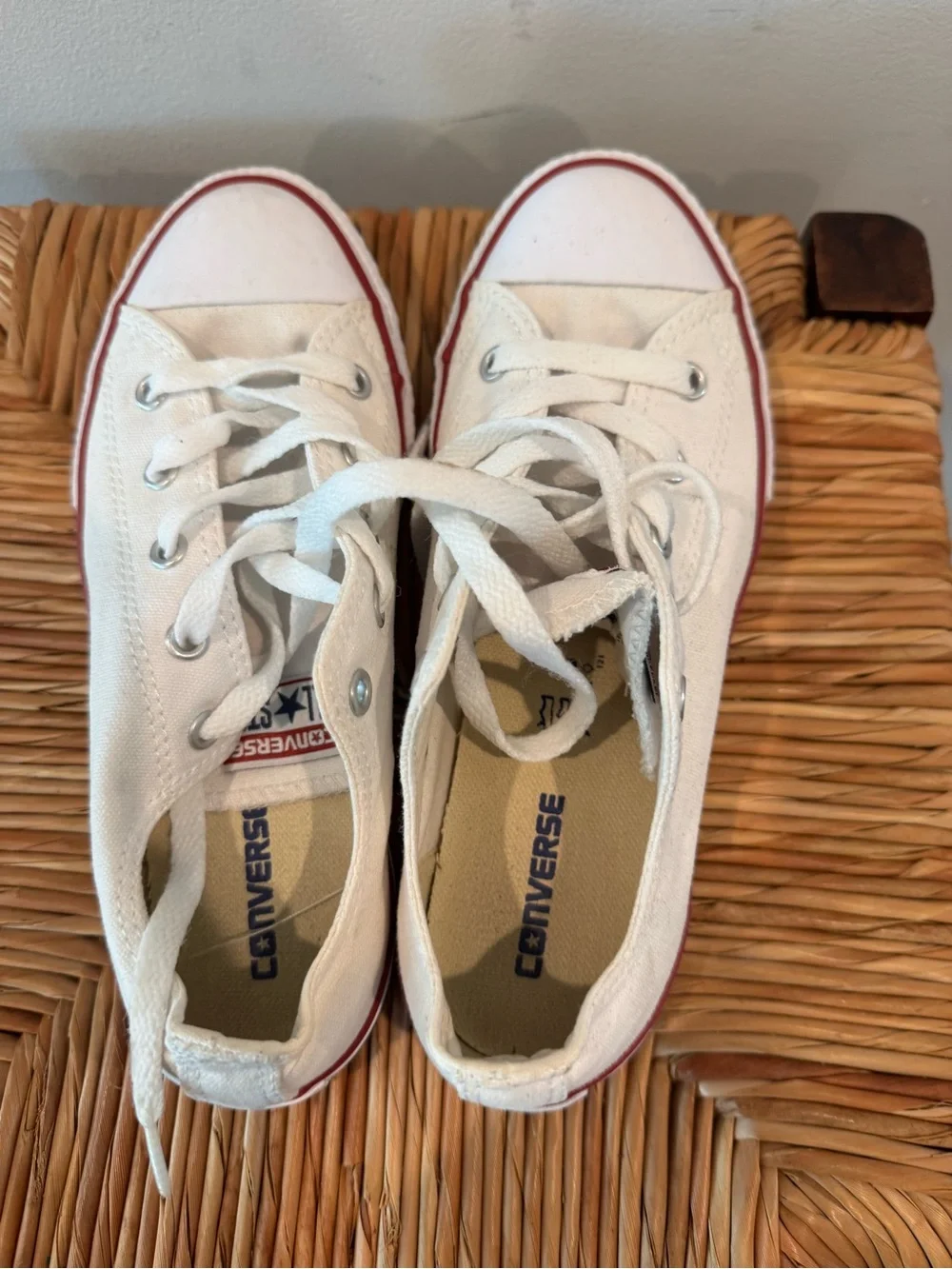 Kids Low-Top White Canvas Sneakers with Red Stripe Accent size 3